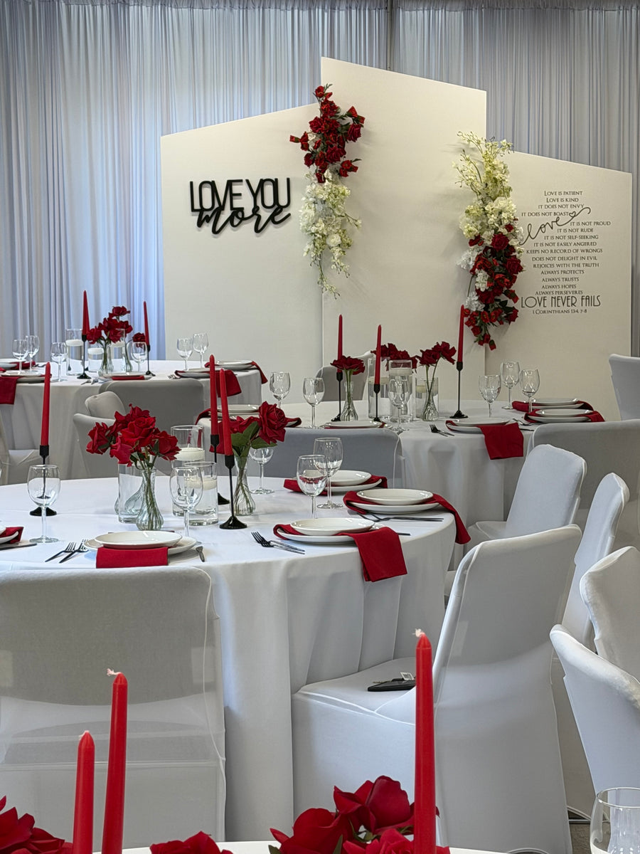 White Round Tablecloth